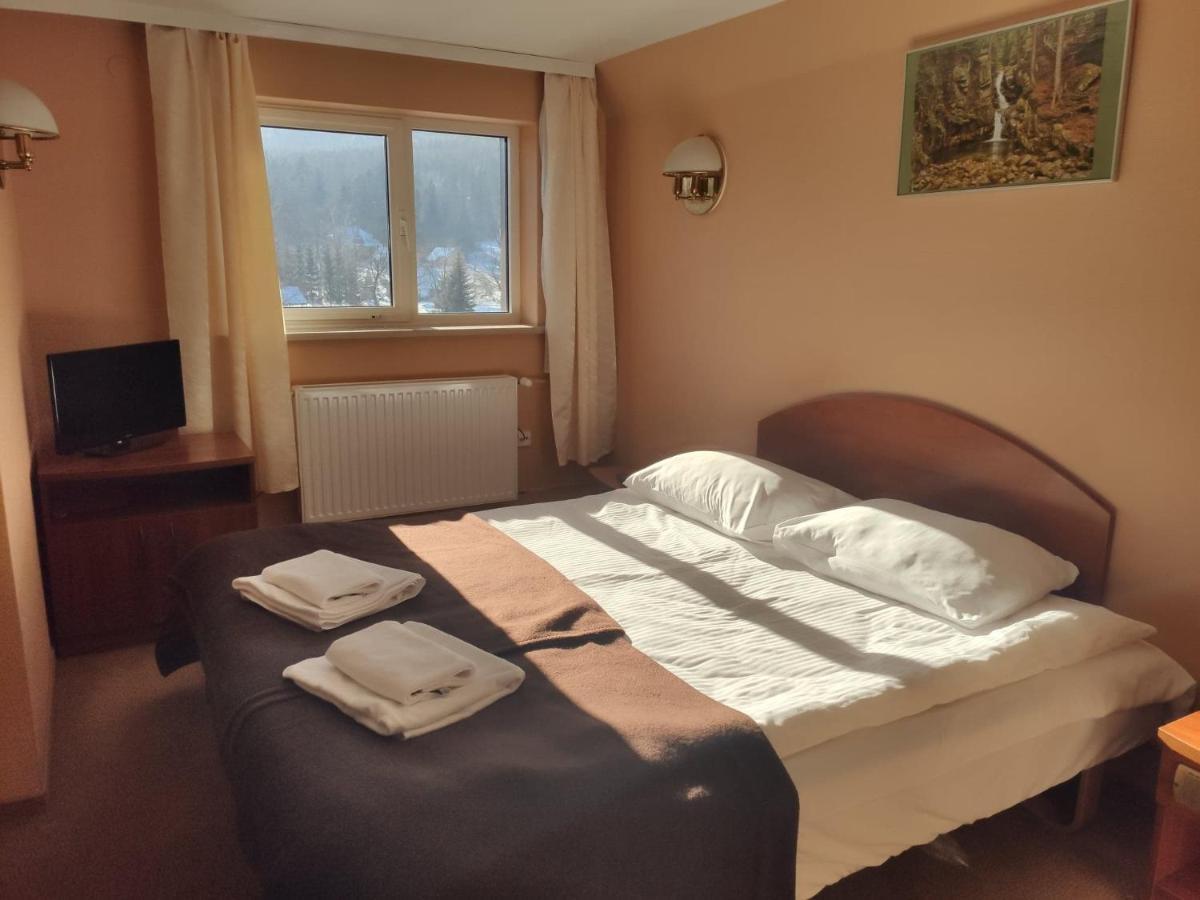 Dom Wypoczynkowy Belchatow W Szklarskiej Porebie Szklarska Poręba Esterno foto